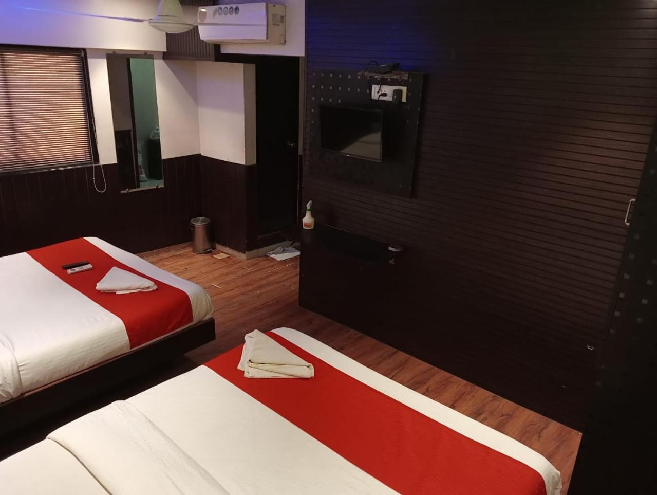 Terminus Square Hotel Kurla Buitenkant foto