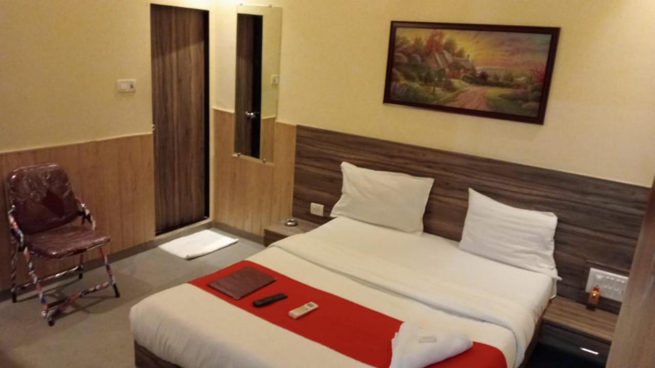 Terminus Square Hotel Kurla Buitenkant foto