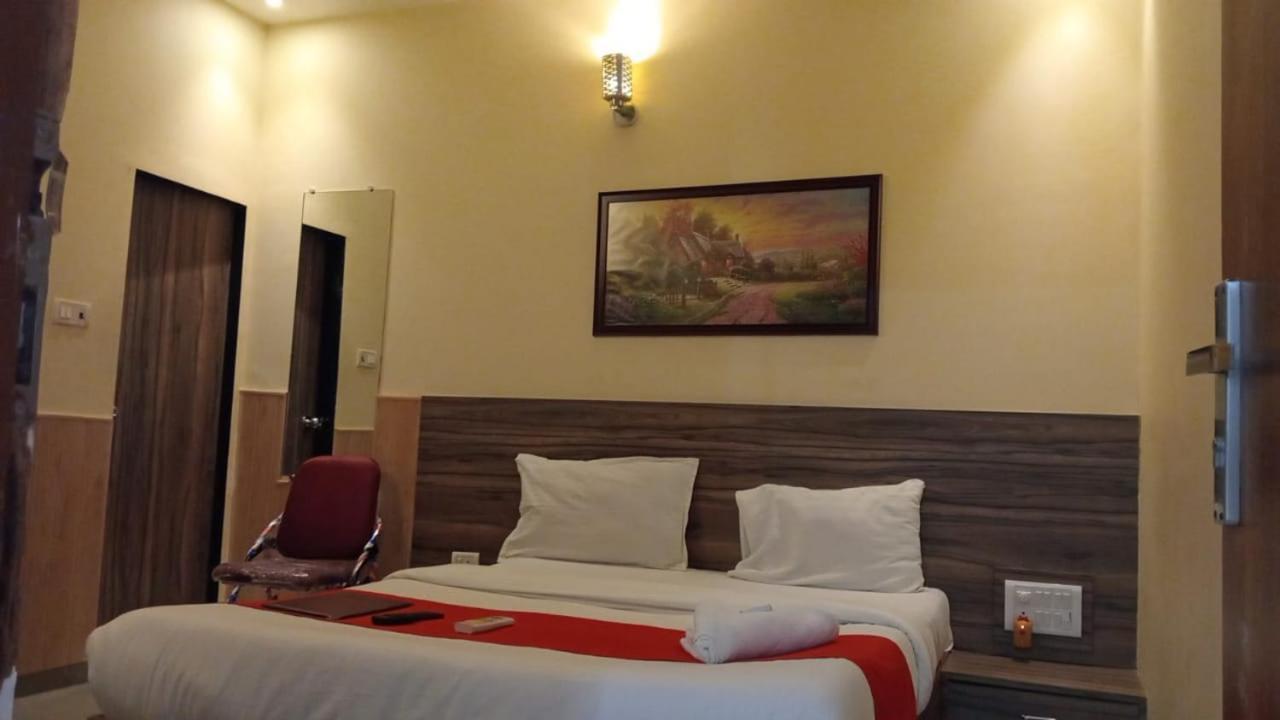 Terminus Square Hotel Kurla Buitenkant foto