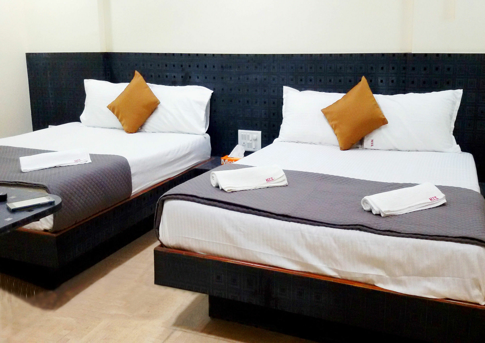 Terminus Square Hotel Kurla Buitenkant foto