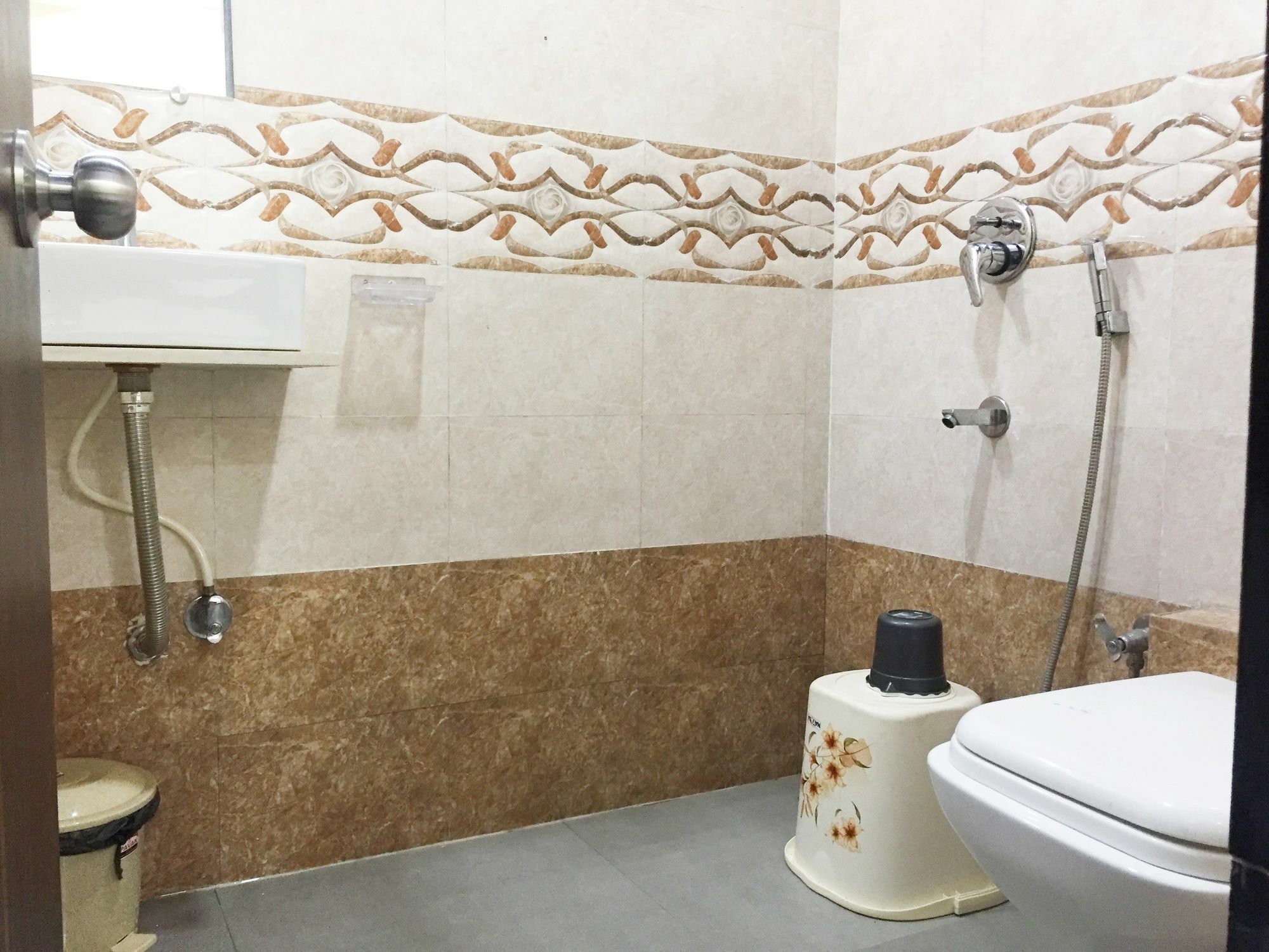 Terminus Square Hotel Kurla Buitenkant foto