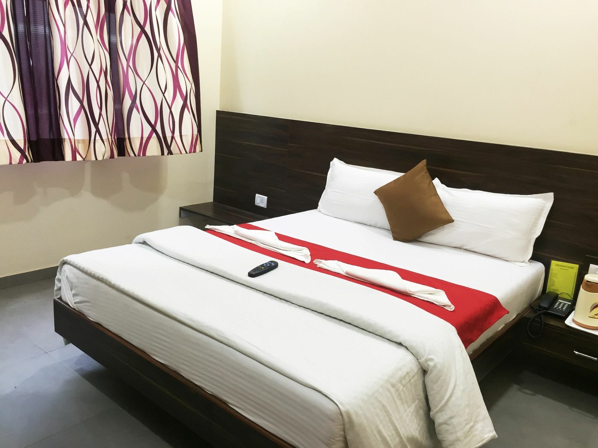 Terminus Square Hotel Kurla Buitenkant foto