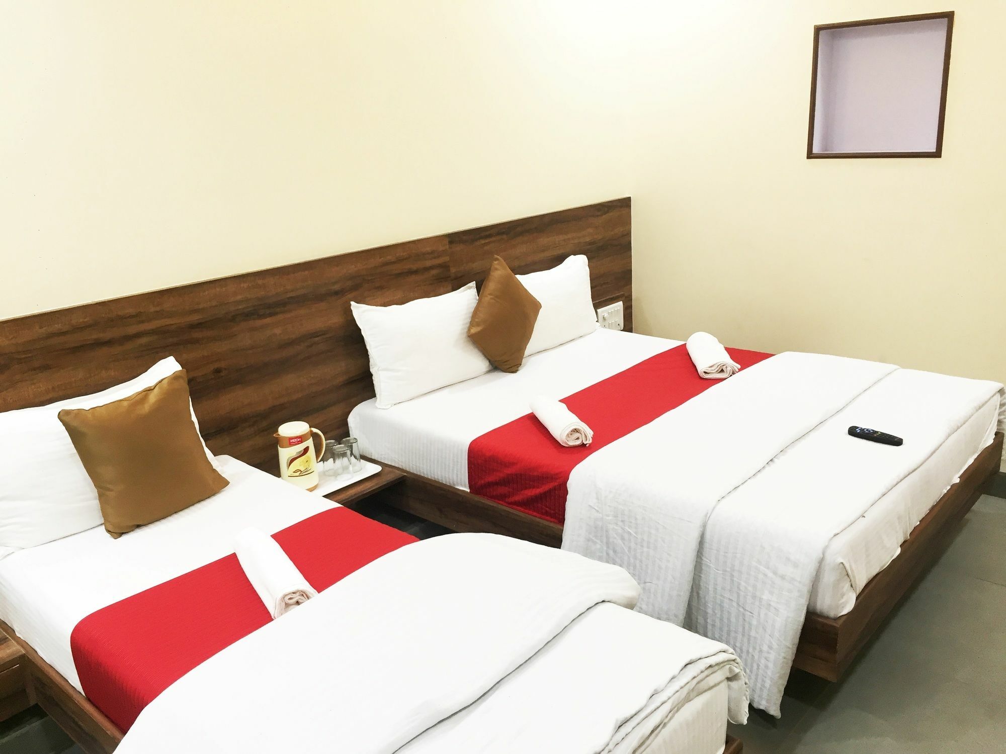 Terminus Square Hotel Kurla Buitenkant foto