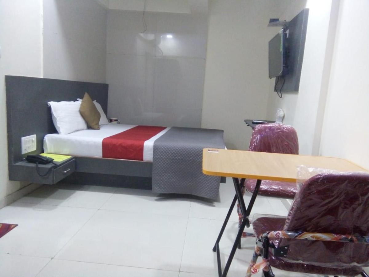 Terminus Square Hotel Kurla Buitenkant foto