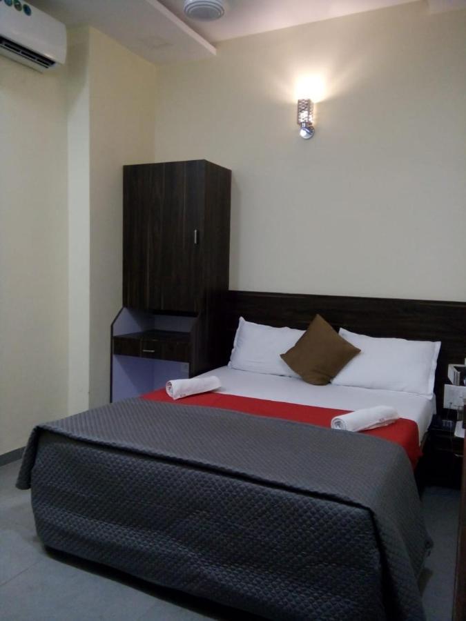 Terminus Square Hotel Kurla Buitenkant foto